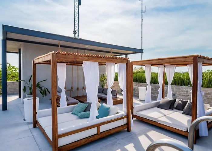 Incredible 1br Swim Up With Private Cenote And Big Gym Apartment